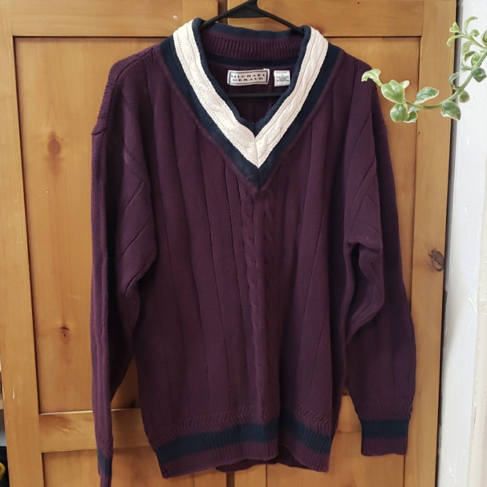 Men's Michael Gerald v neck sweater, sz L